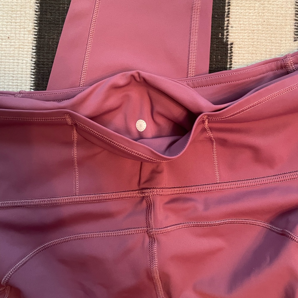 lululemon Fast and Free High-Rise Tight 25” - Picture 4 of 4